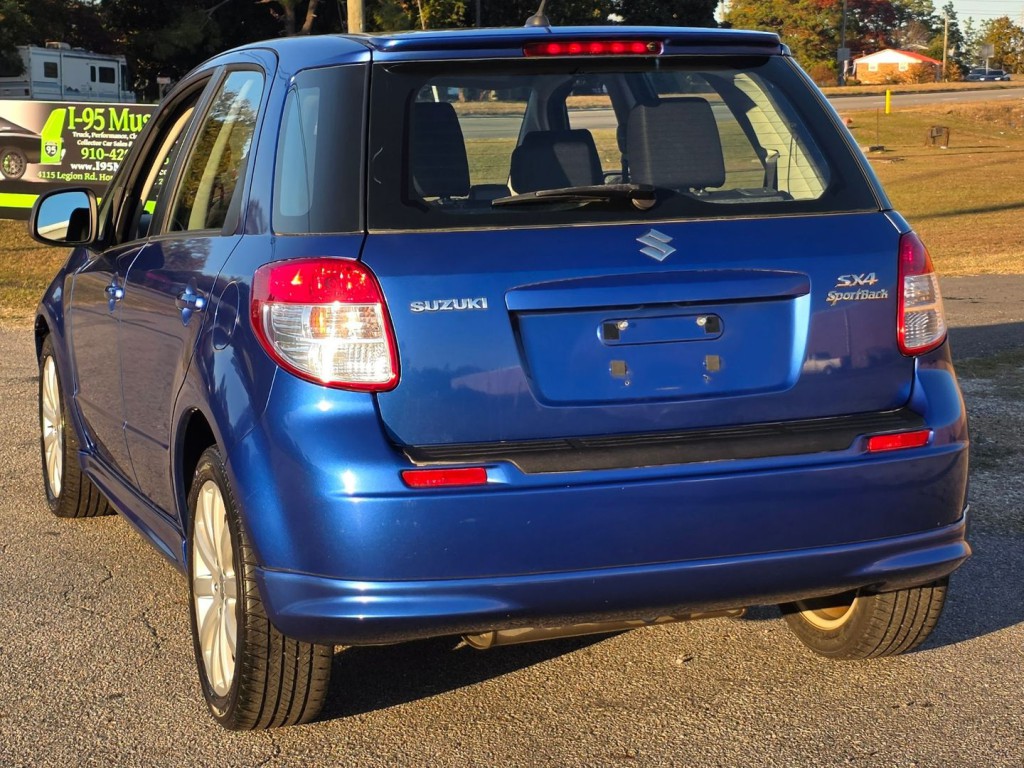 2012 Suzuki SX4 Image 10