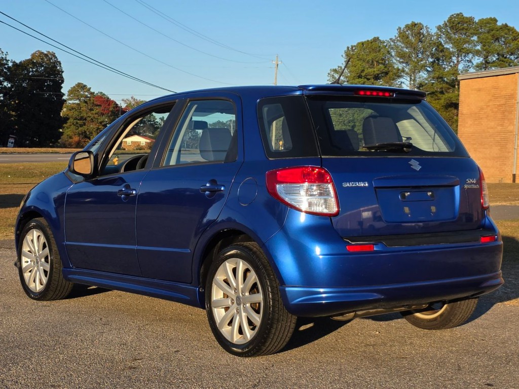 2012 Suzuki SX4 Image 11