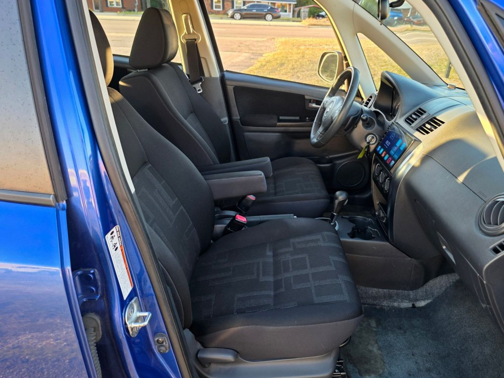 2012 Suzuki SX4 Image 30