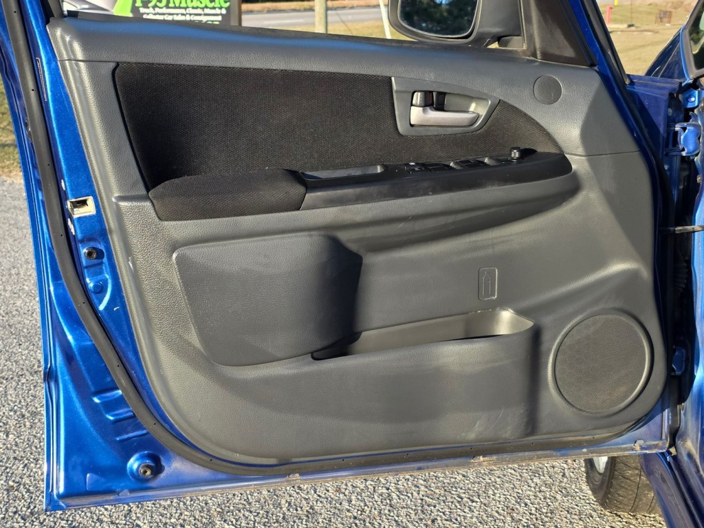 2012 Suzuki SX4 Image 33