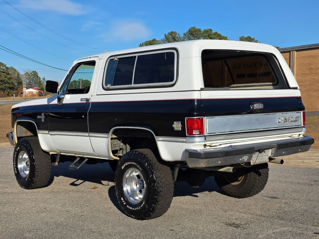 1984 Chevrolet Blazer Image 11