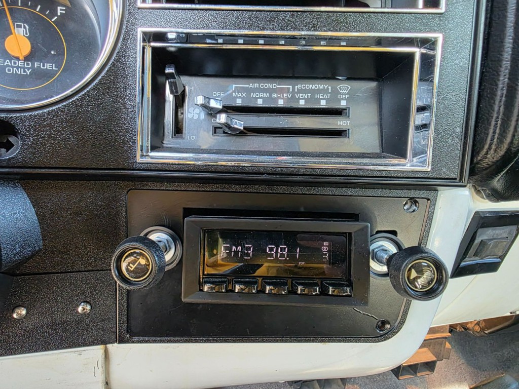 1984 Chevrolet Blazer Image 21