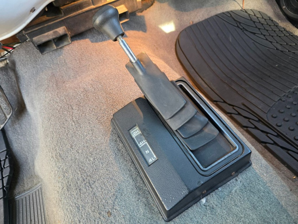 1984 Chevrolet Blazer Image 25