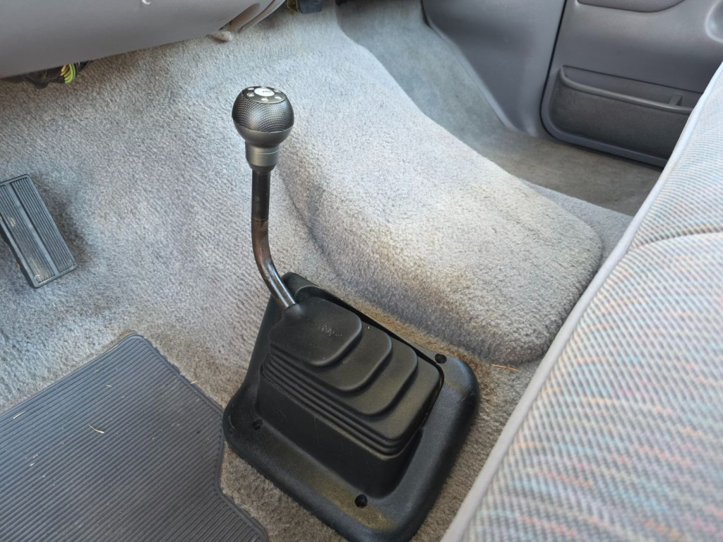 1995 Ford F-150 Image 22