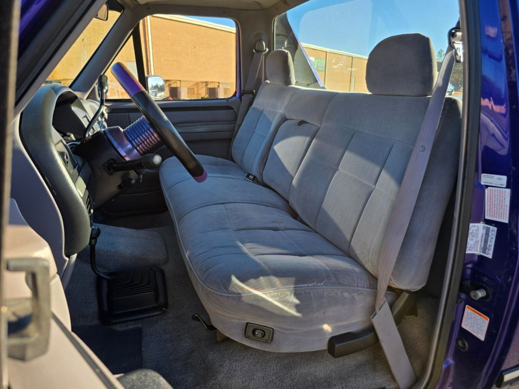 1995 Ford F-150 Image 24