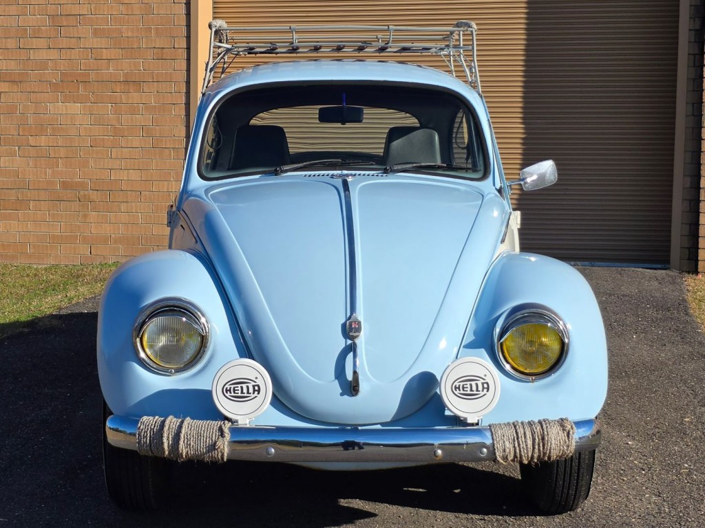 1986 Volkswagen Beetle Image 3