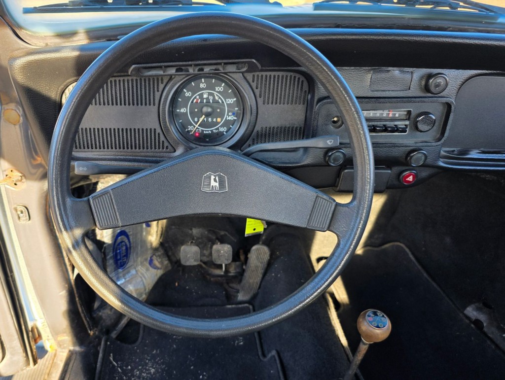 1986 Volkswagen Beetle Image 17