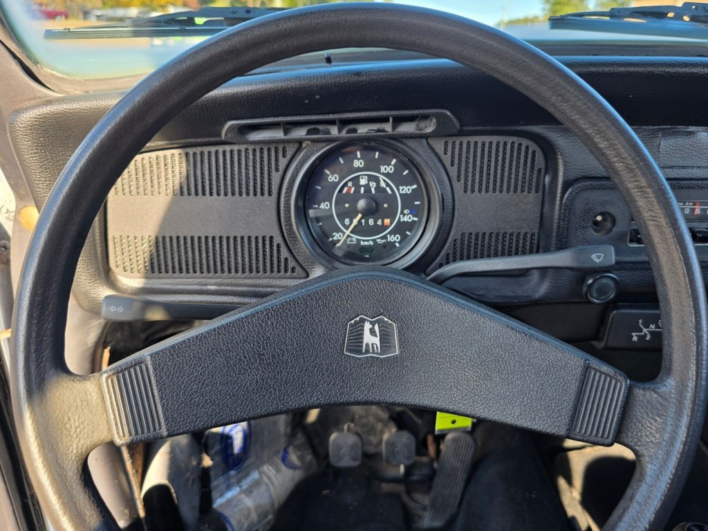 1986 Volkswagen Beetle Image 18