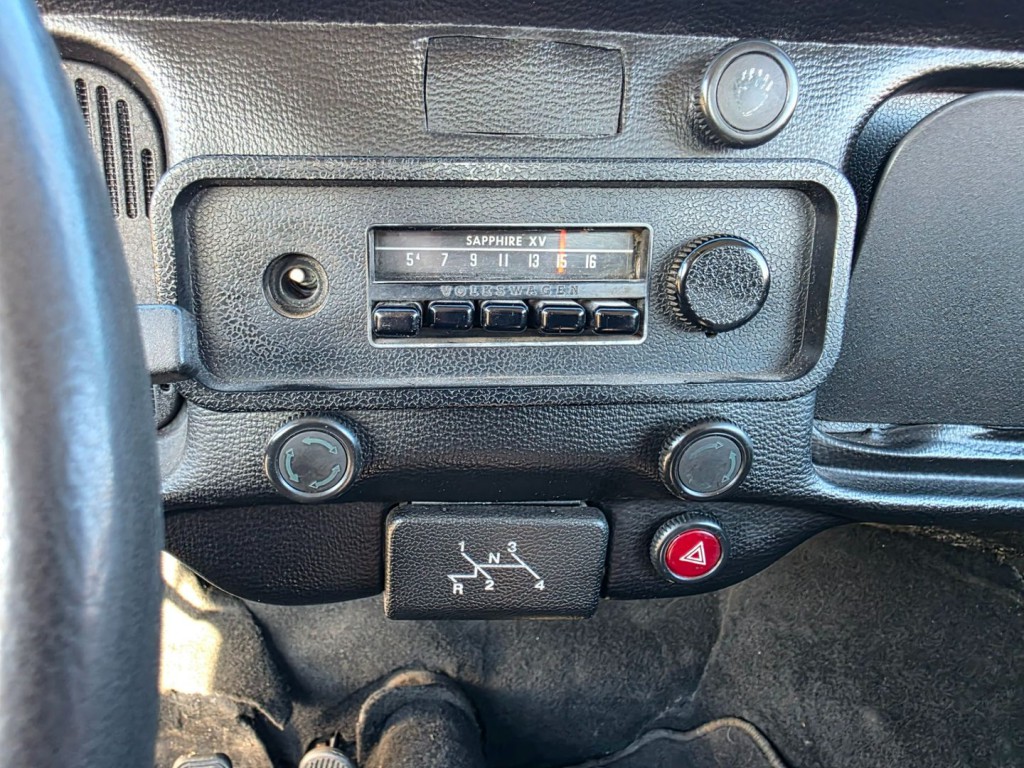 1986 Volkswagen Beetle Image 20