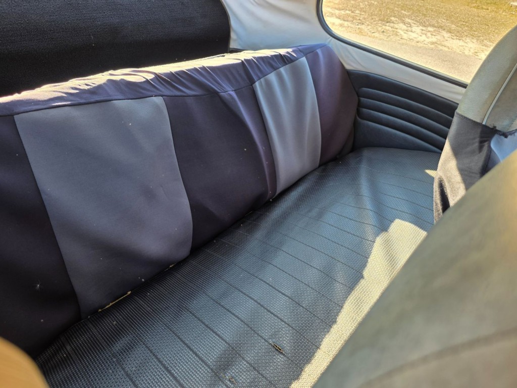 1986 Volkswagen Beetle Image 28