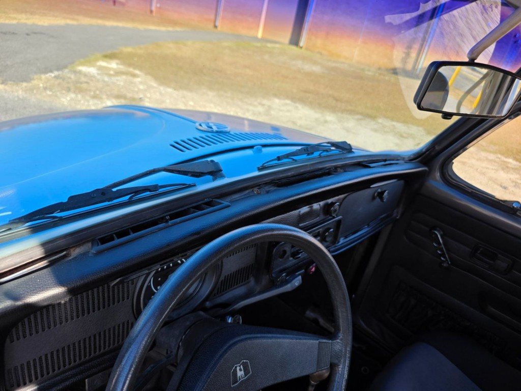 1986 Volkswagen Beetle Image 34