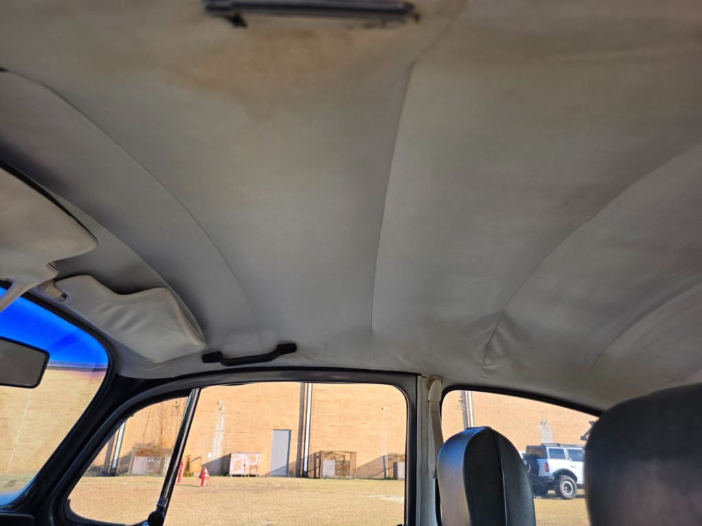 1986 Volkswagen Beetle Image 35