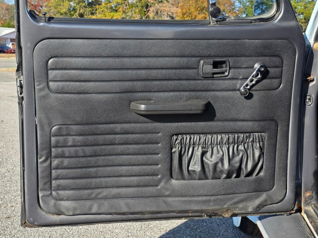 1986 Volkswagen Beetle Image 37