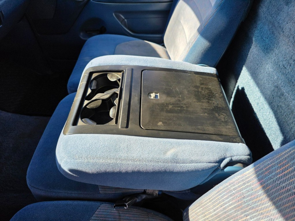 1996 Ford F-150 Image 24