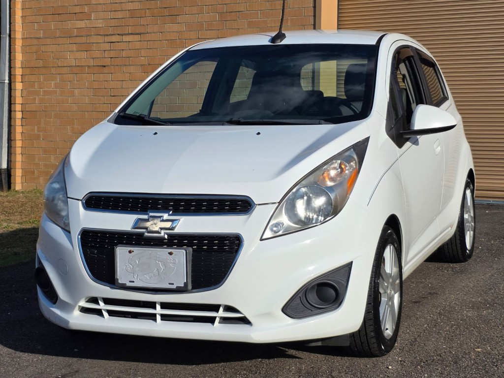 2013 Chevrolet Spark Image 2