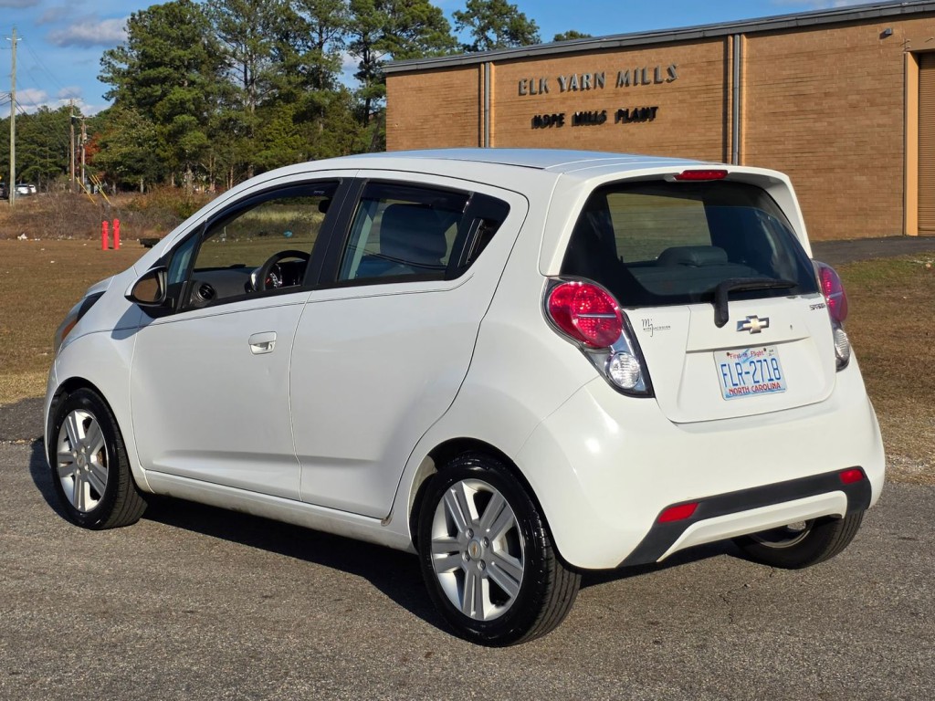 2013 Chevrolet Spark Image 11