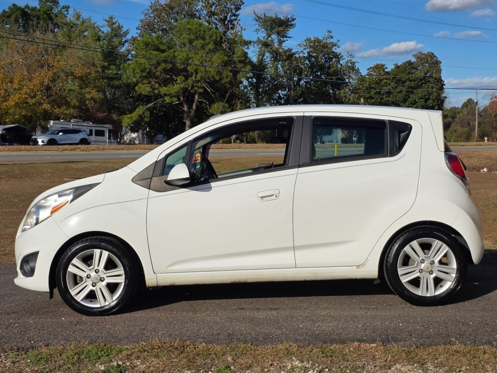 2013 Chevrolet Spark Image 12