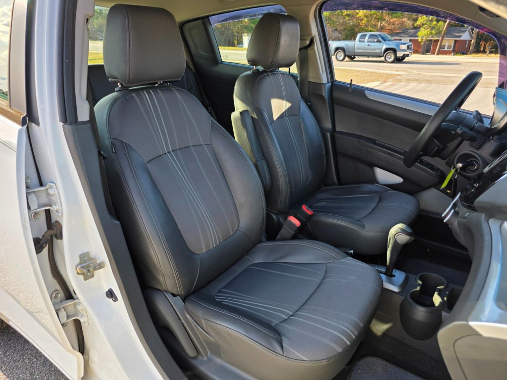 2013 Chevrolet Spark Image 27