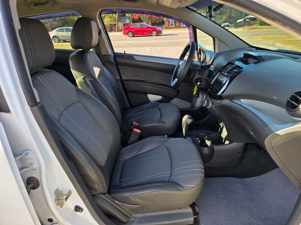 2013 Chevrolet Spark Image 28