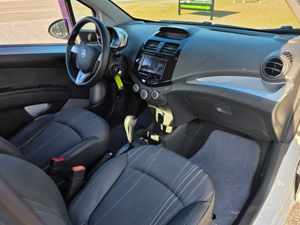 2013 Chevrolet Spark Image 29