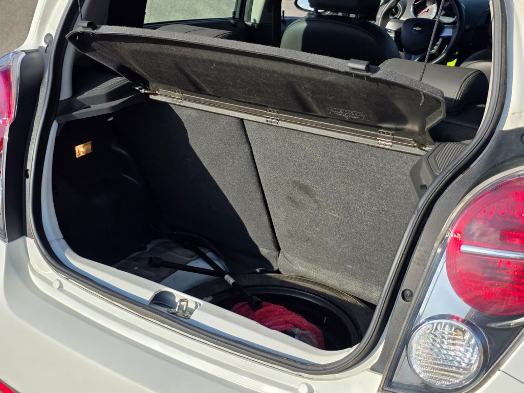 2013 Chevrolet Spark Image 42