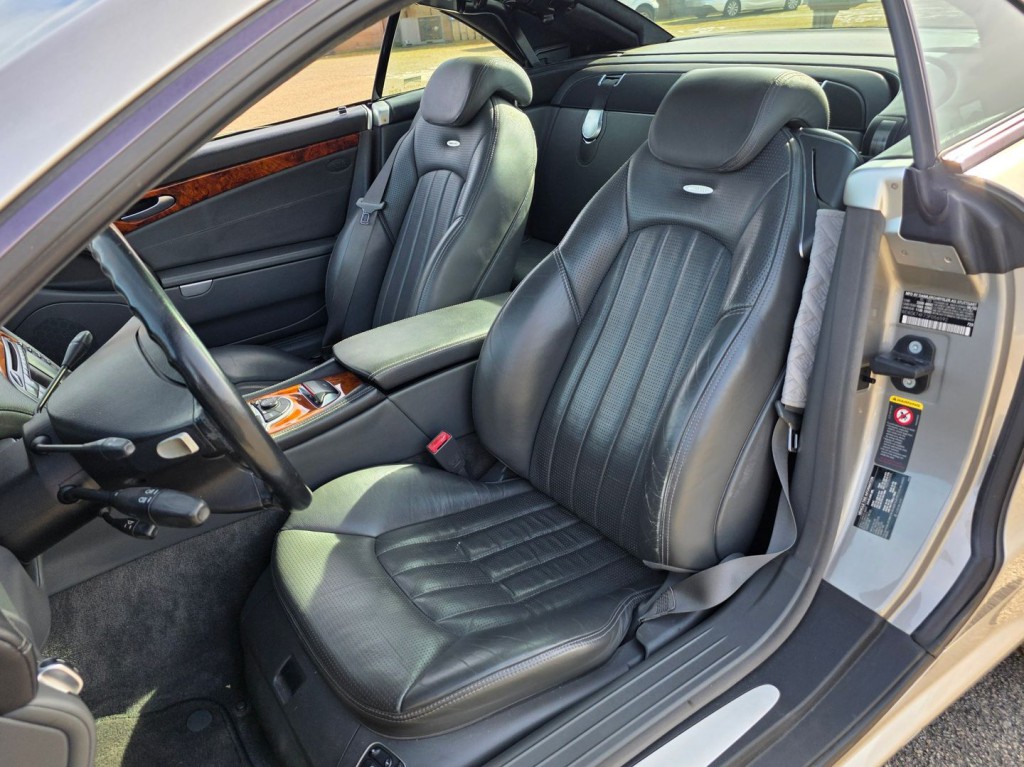 2003 Mercedes-Benz SL-Class Image 14