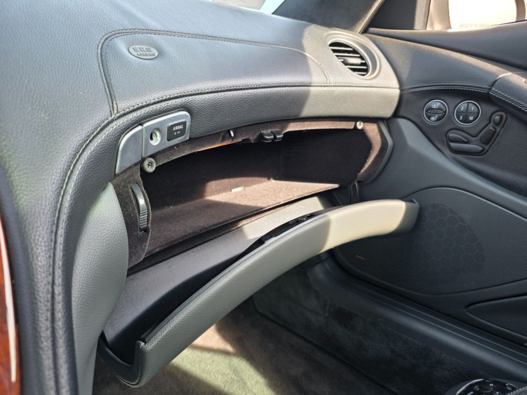 2003 Mercedes-Benz SL-Class Image 25