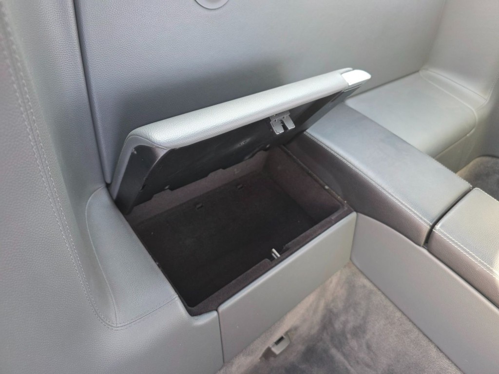 2003 Mercedes-Benz SL-Class Image 30