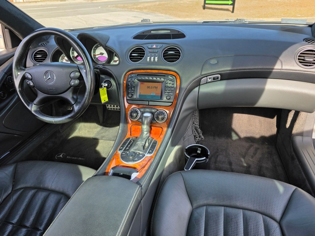 2003 Mercedes-Benz SL-Class Image 35