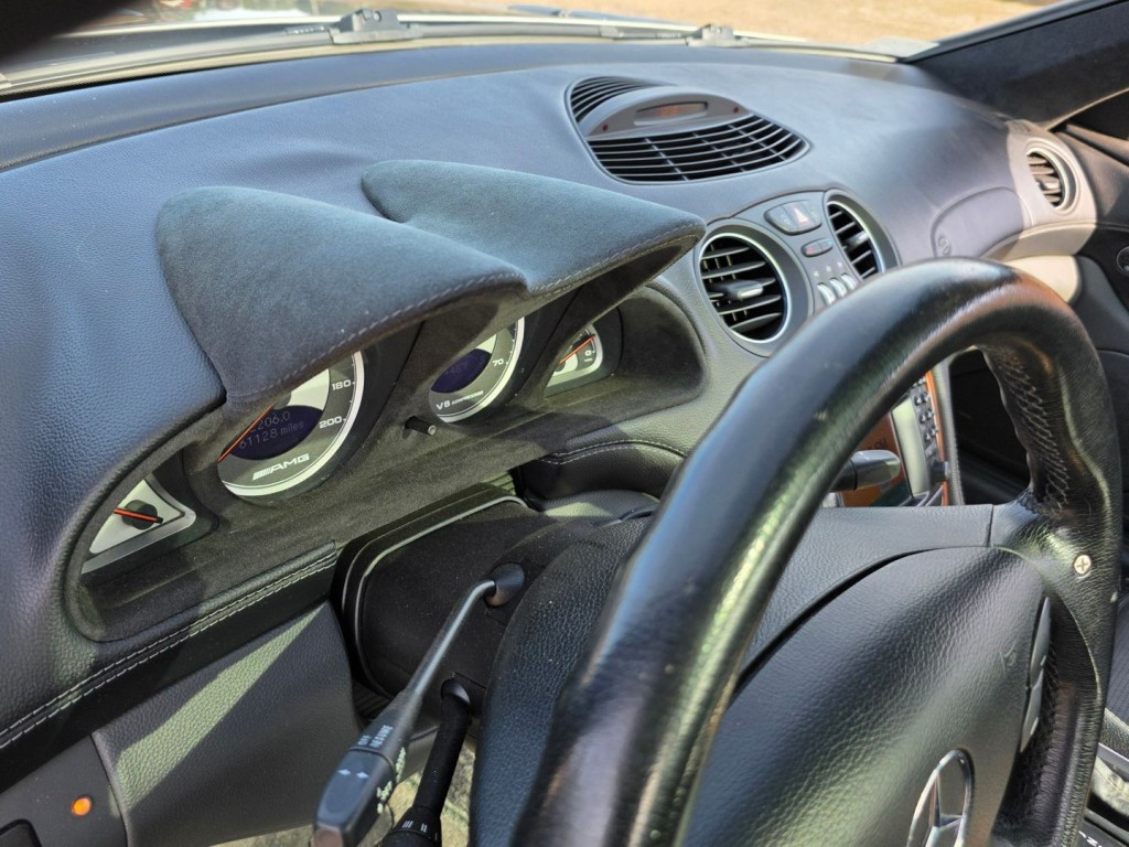 2003 Mercedes-Benz SL-Class Image 38