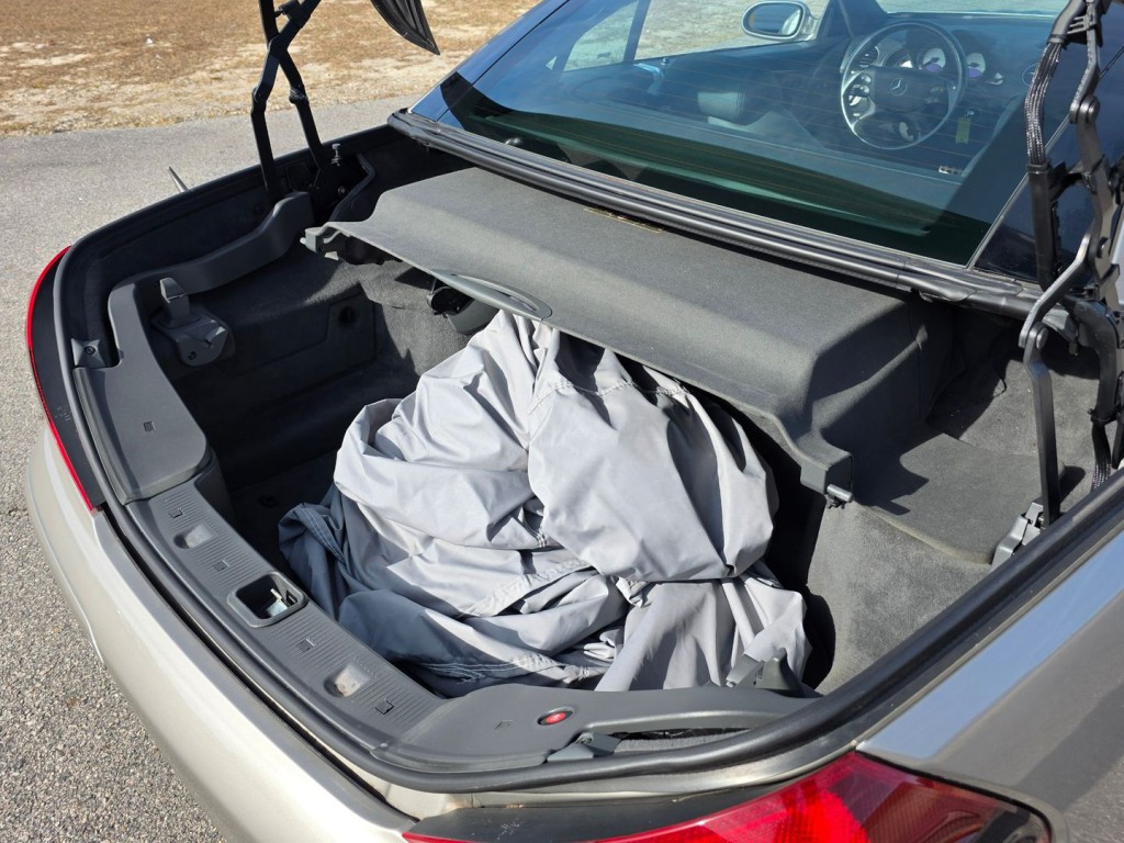 2003 Mercedes-Benz SL-Class Image 50