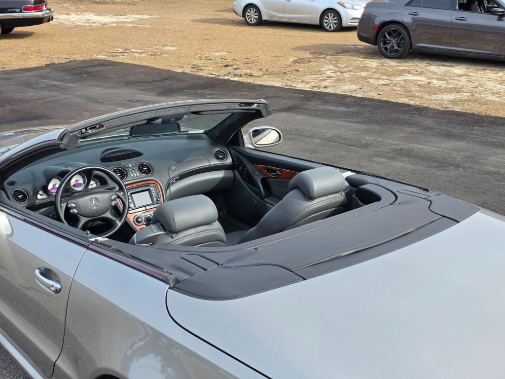 2003 Mercedes-Benz SL-Class Image 53