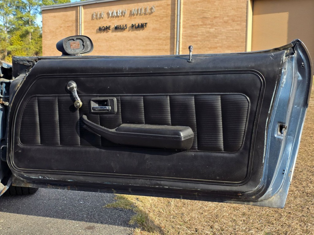 1977 Chevrolet Camaro Image 38