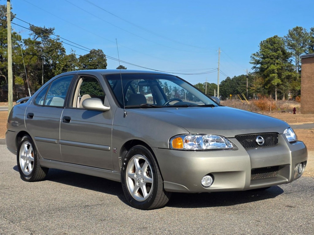 2002 Nissan Sentra Image 5