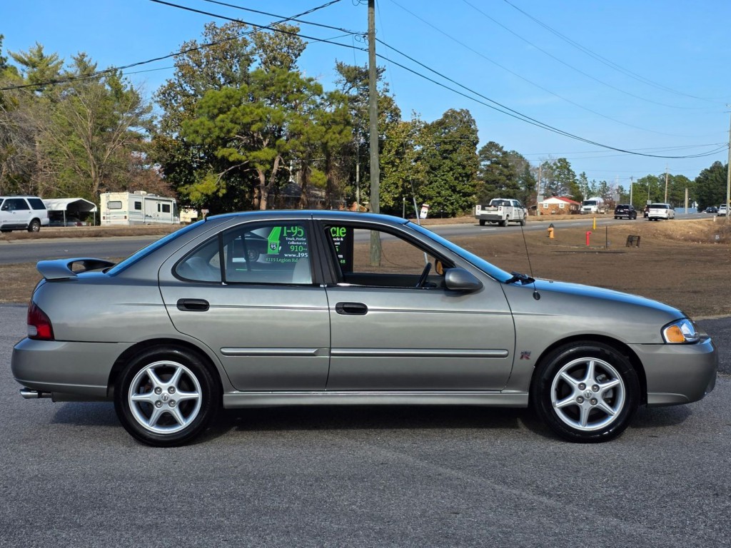2002 Nissan Sentra Image 6