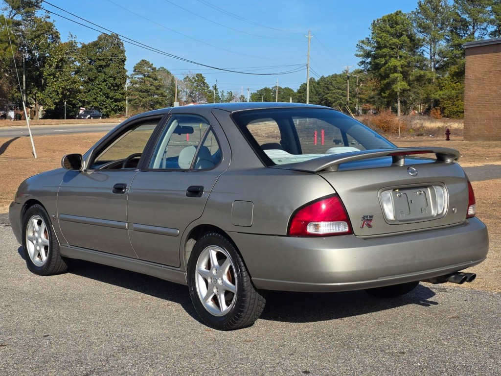 2002 Nissan Sentra Image 11