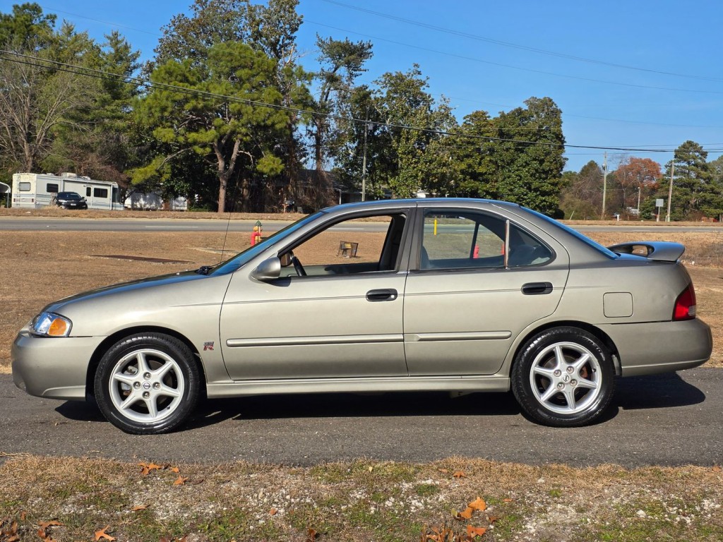 2002 Nissan Sentra Image 12
