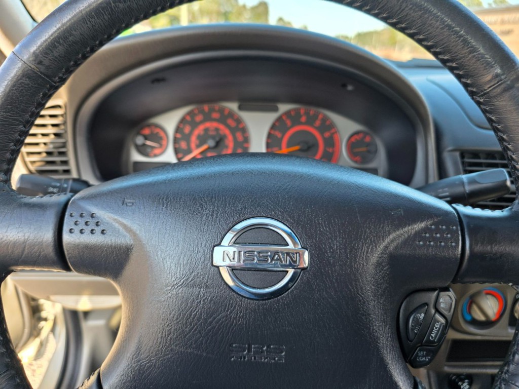 2002 Nissan Sentra Image 18