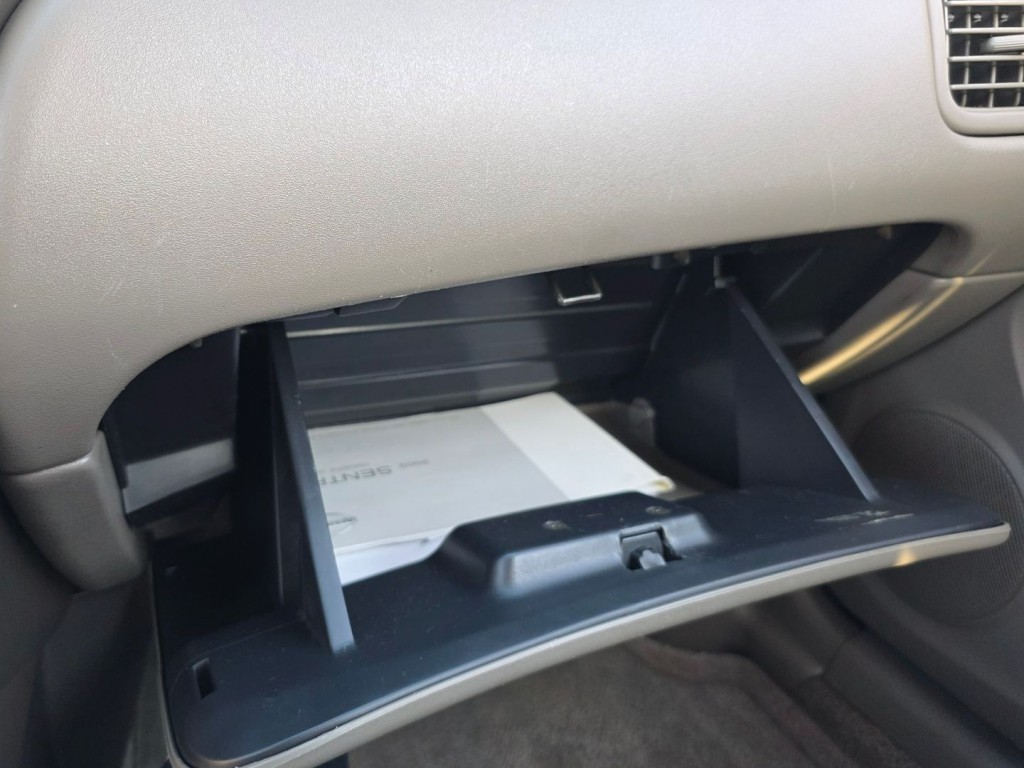 2002 Nissan Sentra Image 22