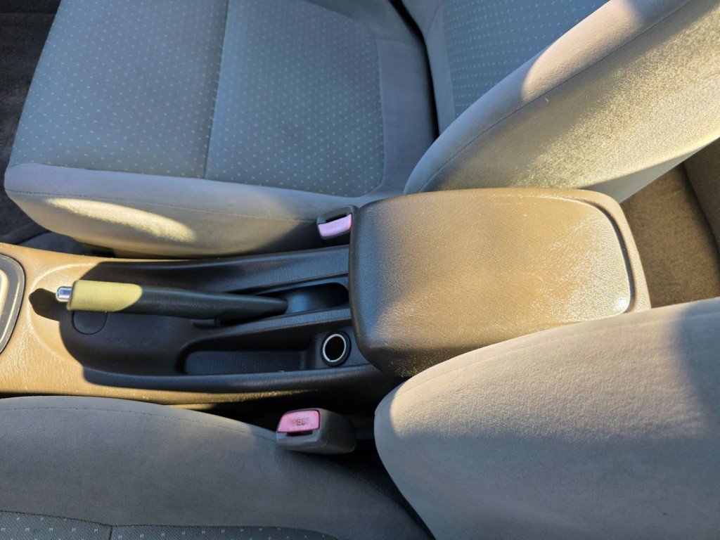 2002 Nissan Sentra Image 24