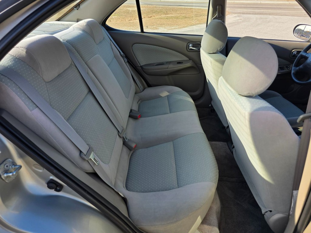2002 Nissan Sentra Image 29