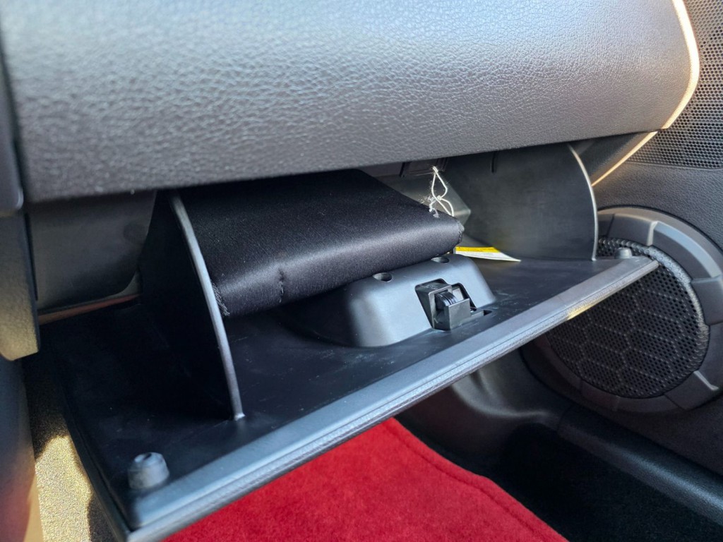 2006 Ford Mustang Image 24