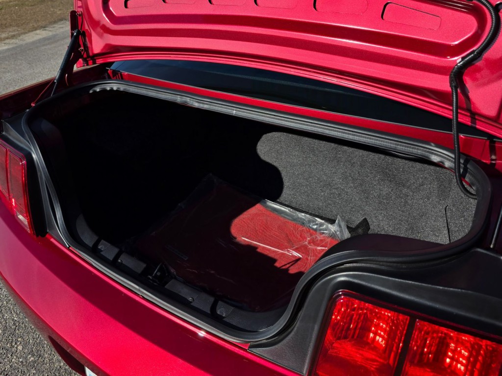 2006 Ford Mustang Image 47