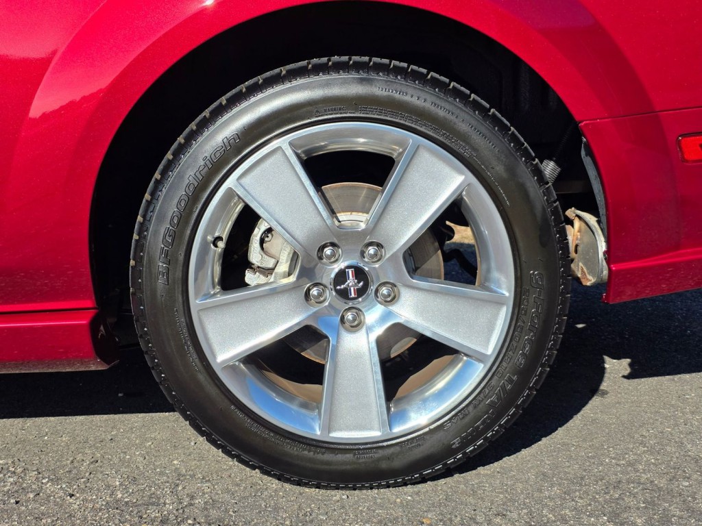 2006 Ford Mustang Image 52