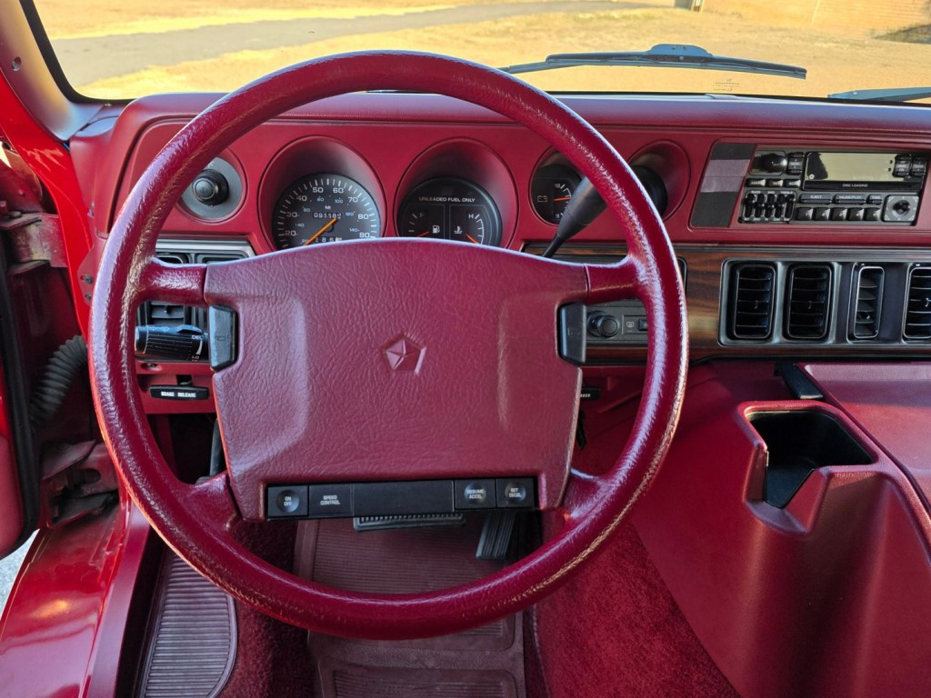 1994 Dodge Ram Van Image 17