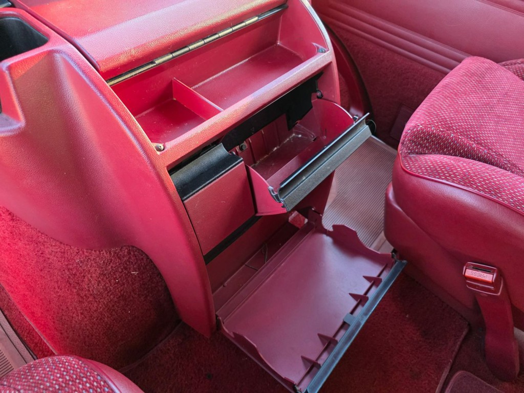 1994 Dodge Ram Van Image 26