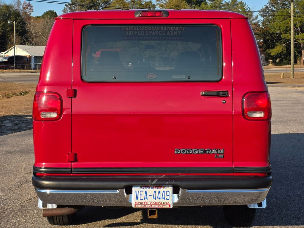 1994 Dodge Ram Van Image 46