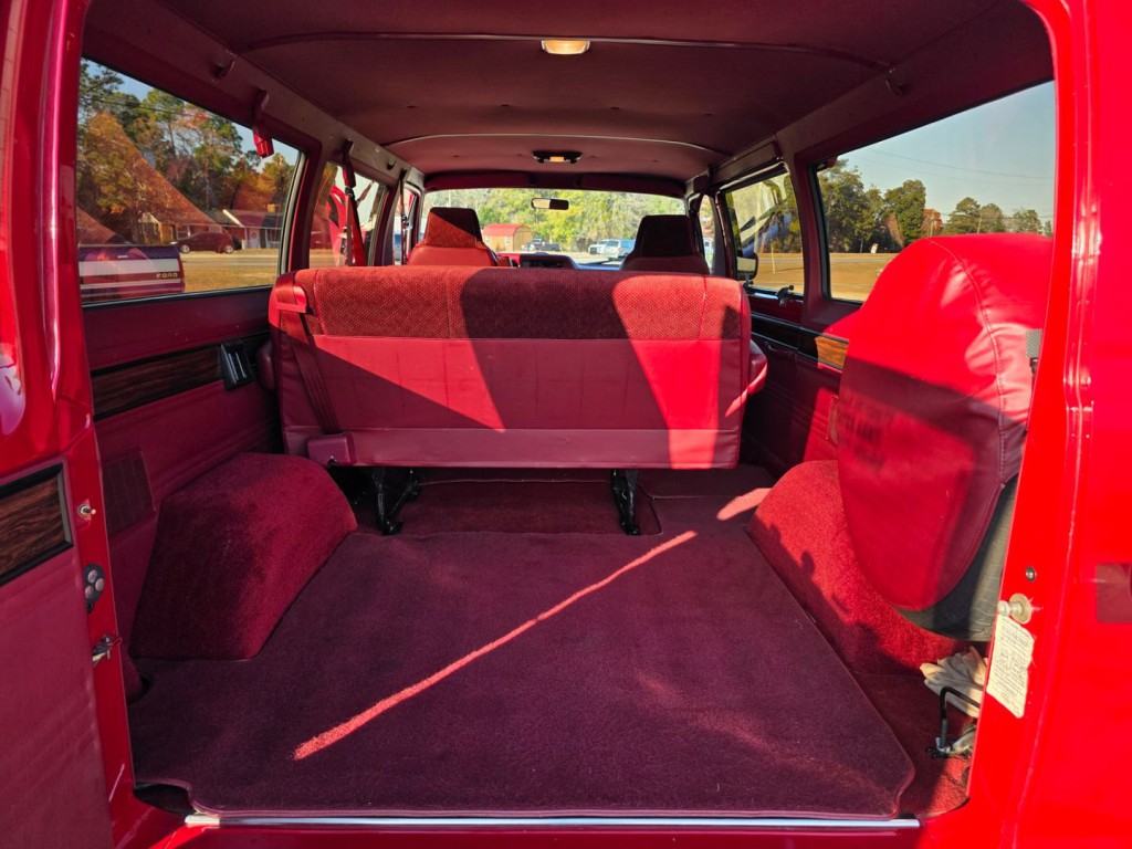 1994 Dodge Ram Van Image 49