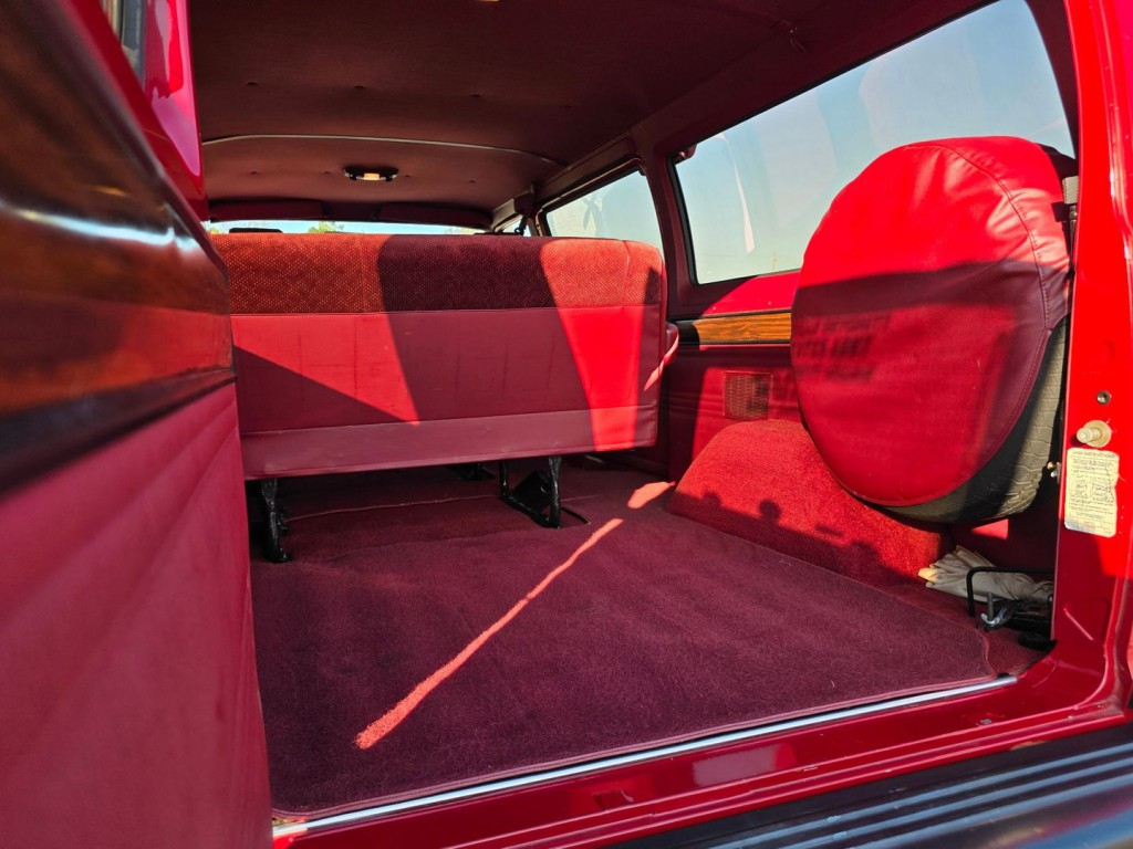 1994 Dodge Ram Van Image 50