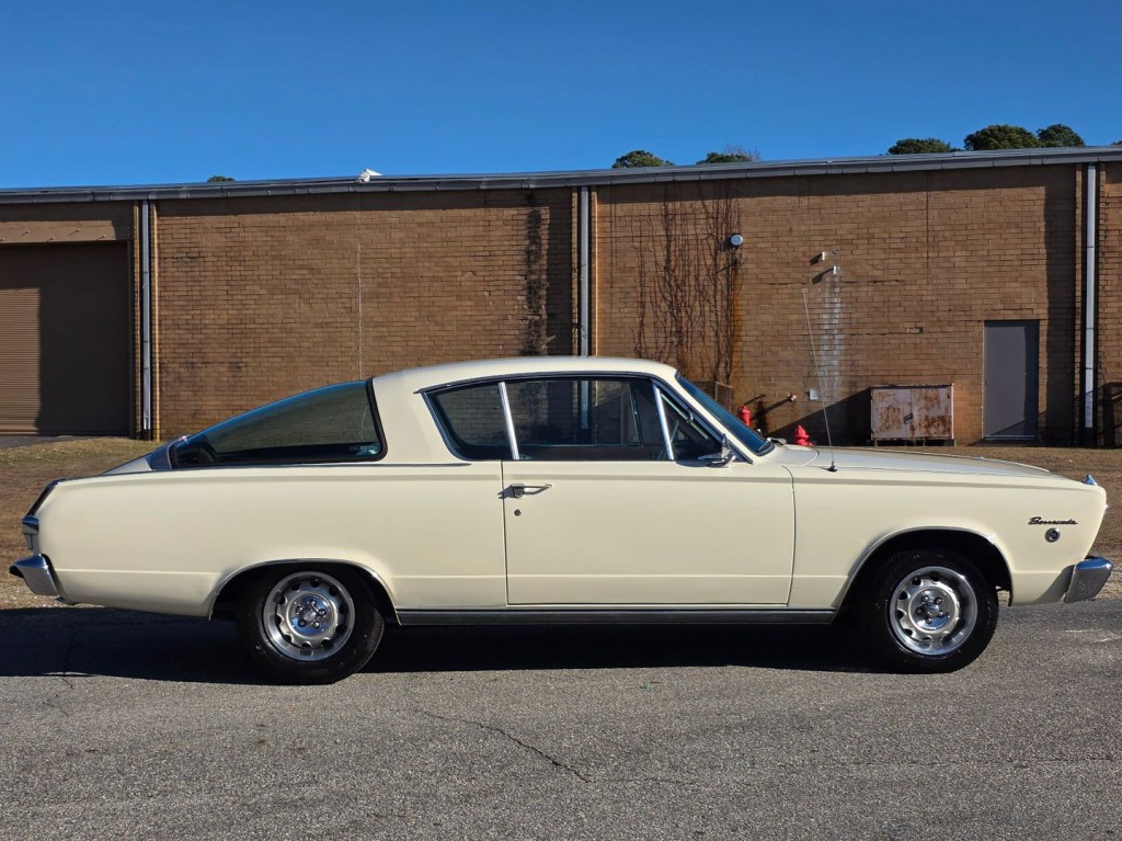 1966 Plymouth Barracuda Image 6